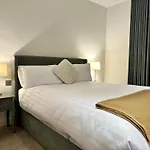 2 Bedroom Luxury Apartment Edgware Road By Wild London