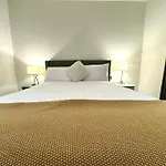2 Bedroom Luxury Apartment Edgware Road By Wild London