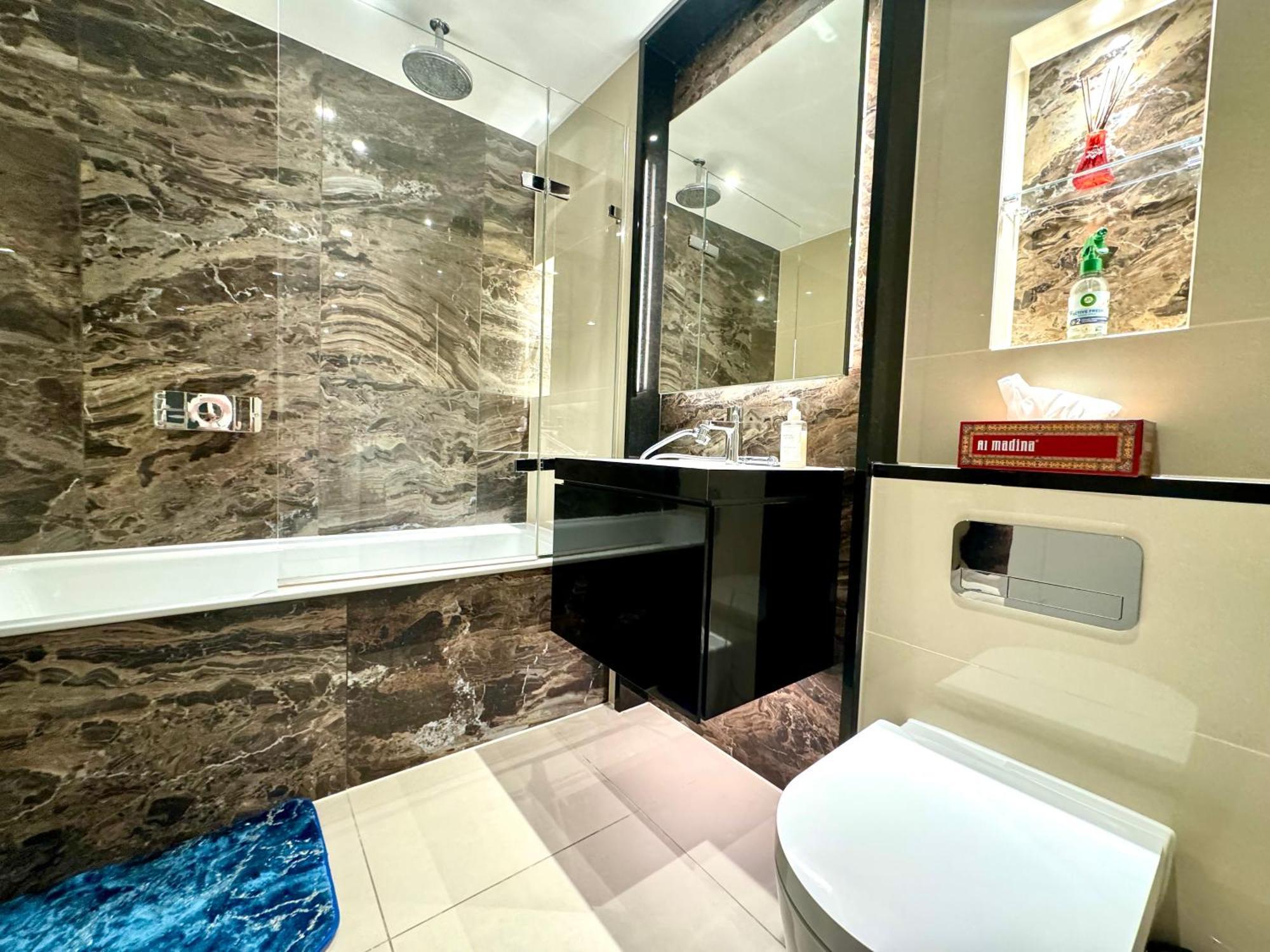 2 Bedroom Luxury Edgware Road By Wild Apartment