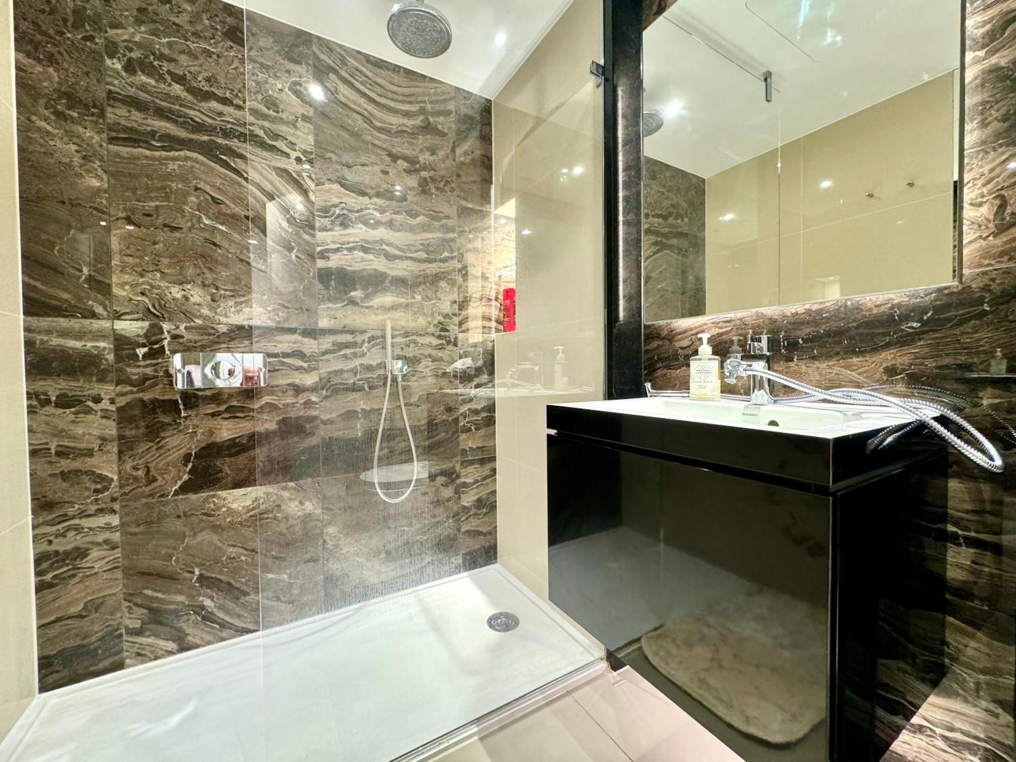 2 Bedroom Luxury Edgware Road By Wild