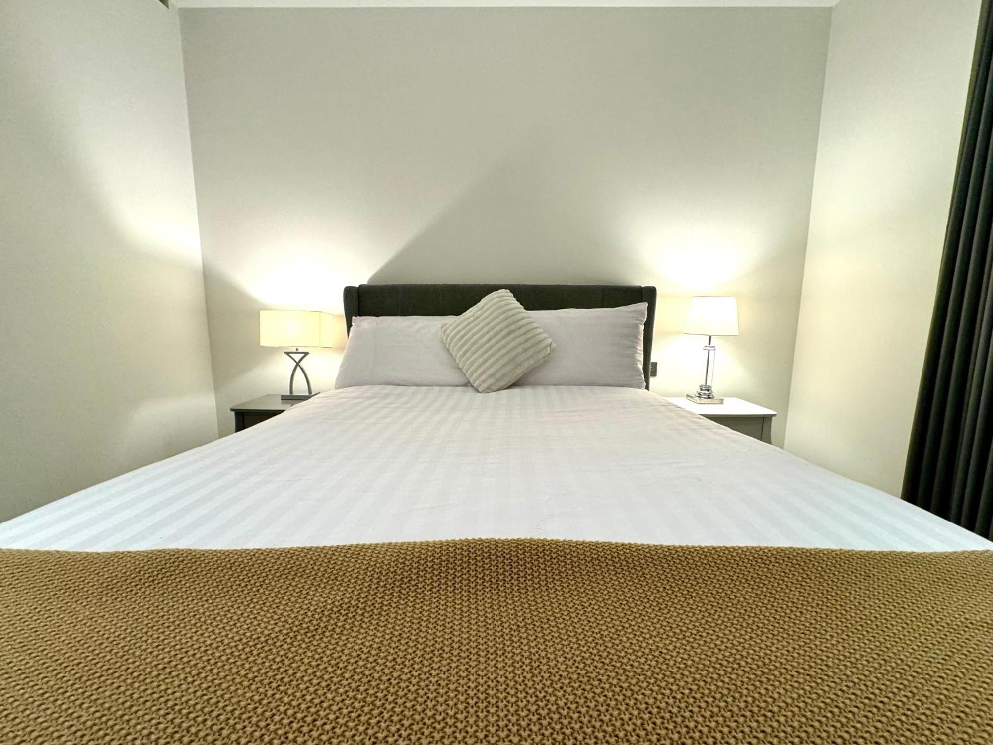 Apartment 2 Bedroom Luxury Edgware Road By Wild London