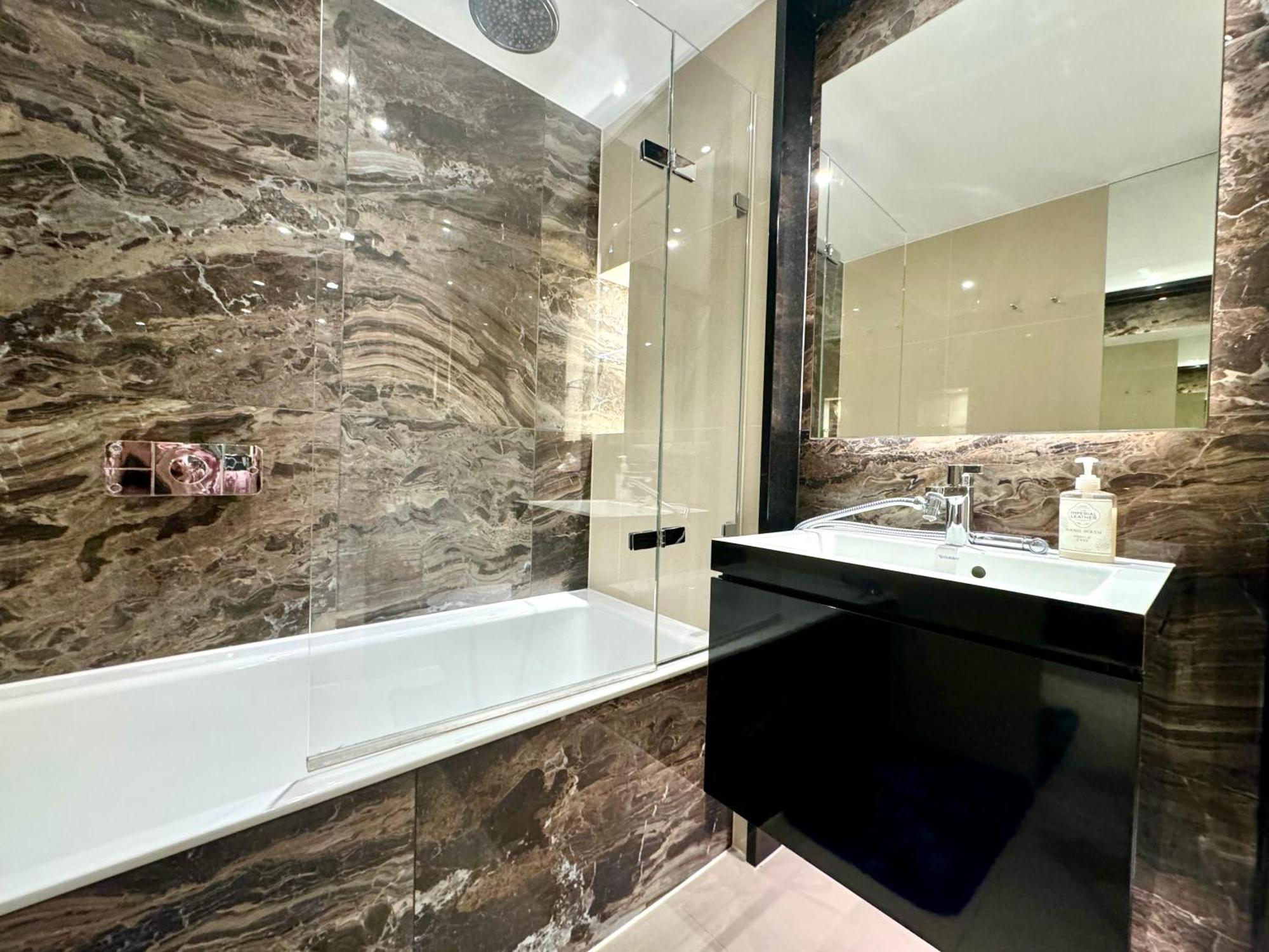 2 Bedroom Luxury Edgware Road By Wild